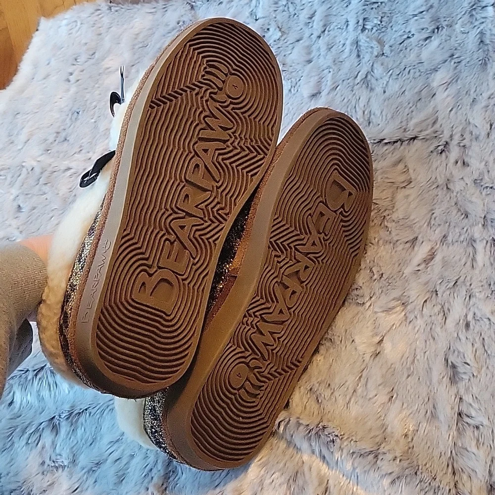 Bearpaw Cheetah Print Slippers, Girls Size 4, Great Condition!